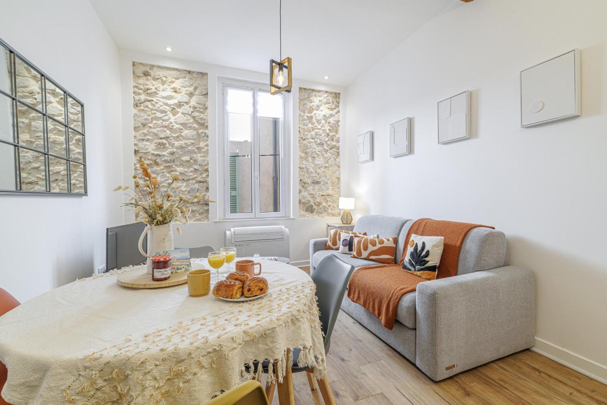 Apartament Old Town Antibes Superb New Flat, For 3, Ac, Wi-Fi Zewnętrze zdjęcie
