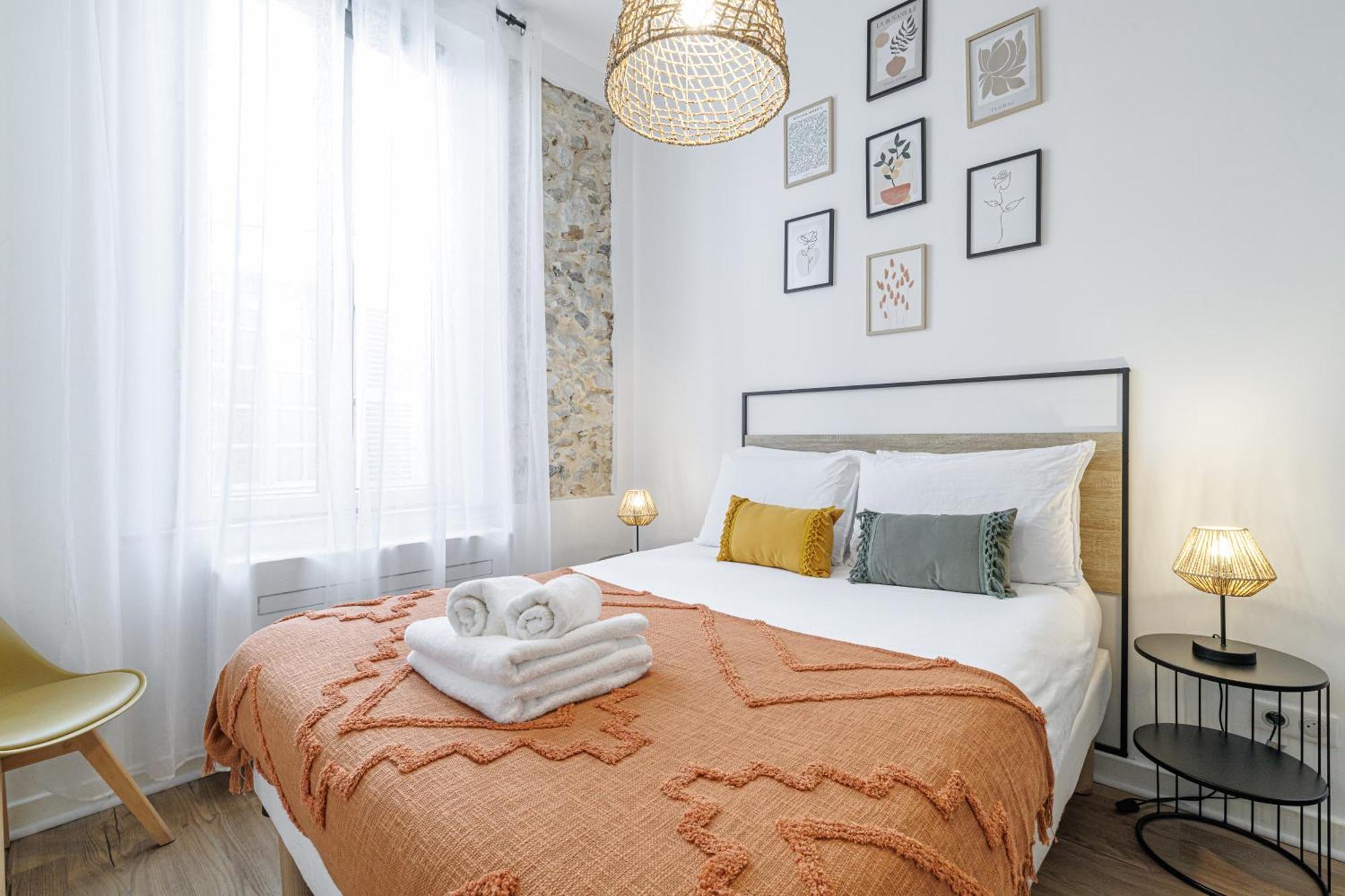Apartament Old Town Antibes Superb New Flat, For 3, Ac, Wi-Fi Zewnętrze zdjęcie