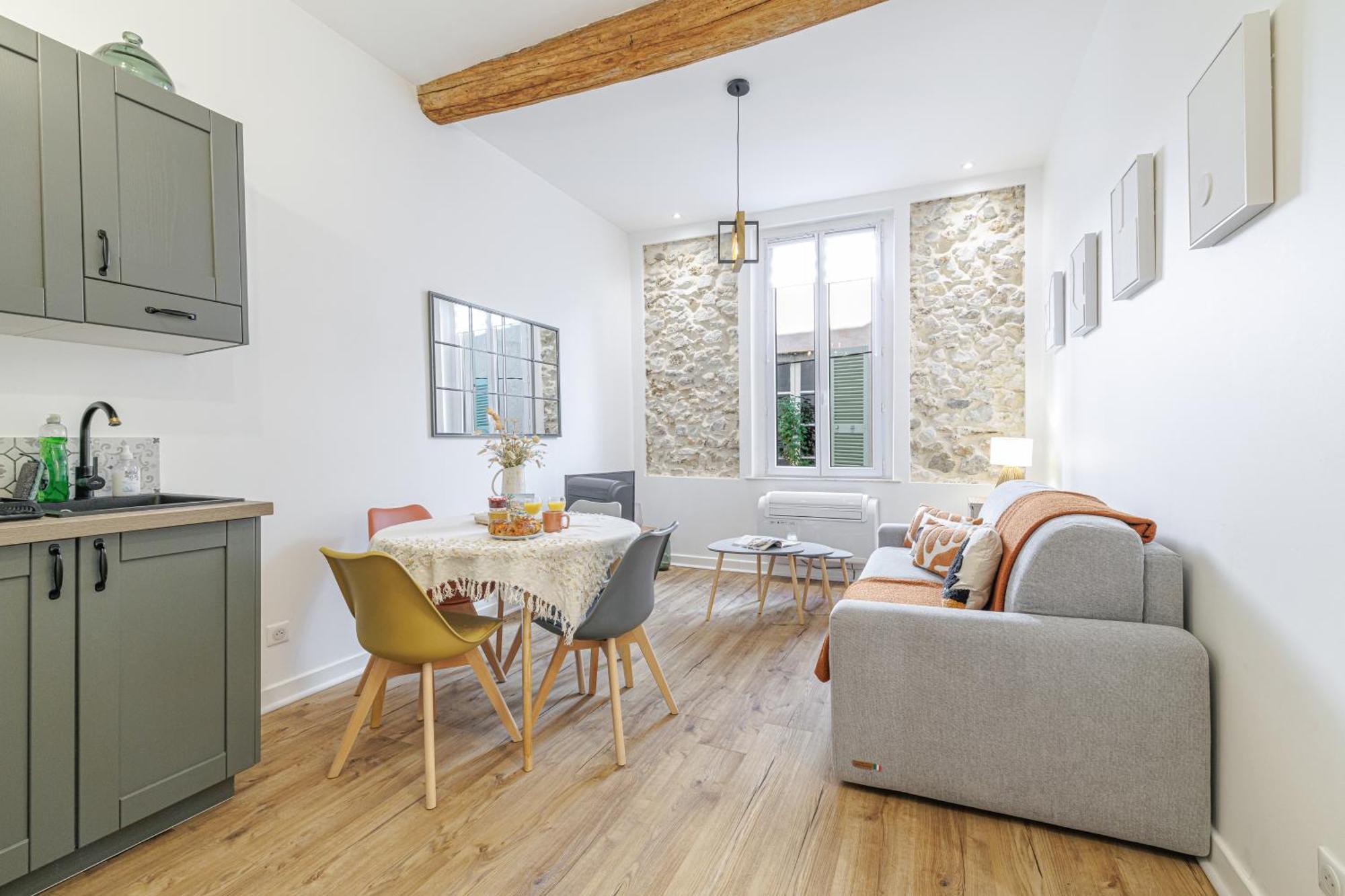 Apartament Old Town Antibes Superb New Flat, For 3, Ac, Wi-Fi Zewnętrze zdjęcie