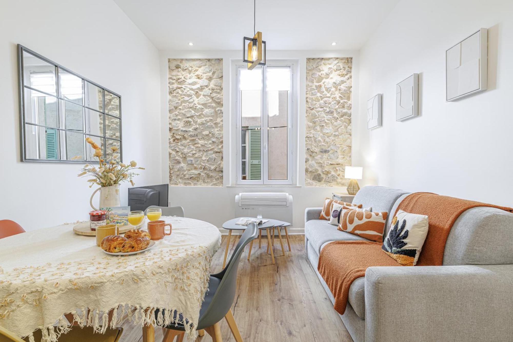 Apartament Old Town Antibes Superb New Flat, For 3, Ac, Wi-Fi Zewnętrze zdjęcie
