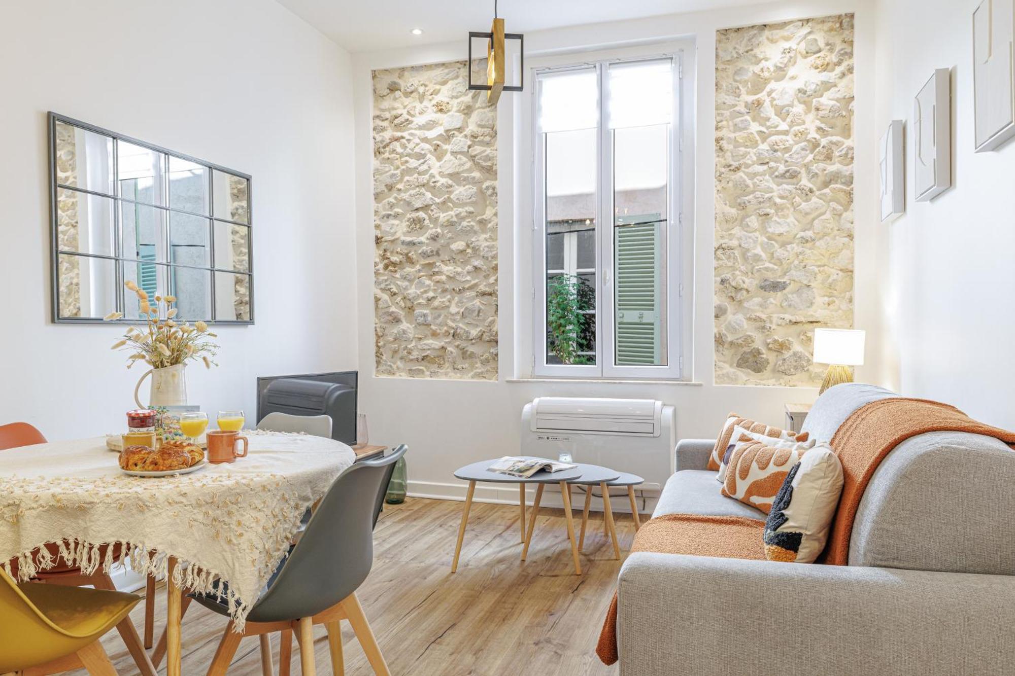 Apartament Old Town Antibes Superb New Flat, For 3, Ac, Wi-Fi Zewnętrze zdjęcie